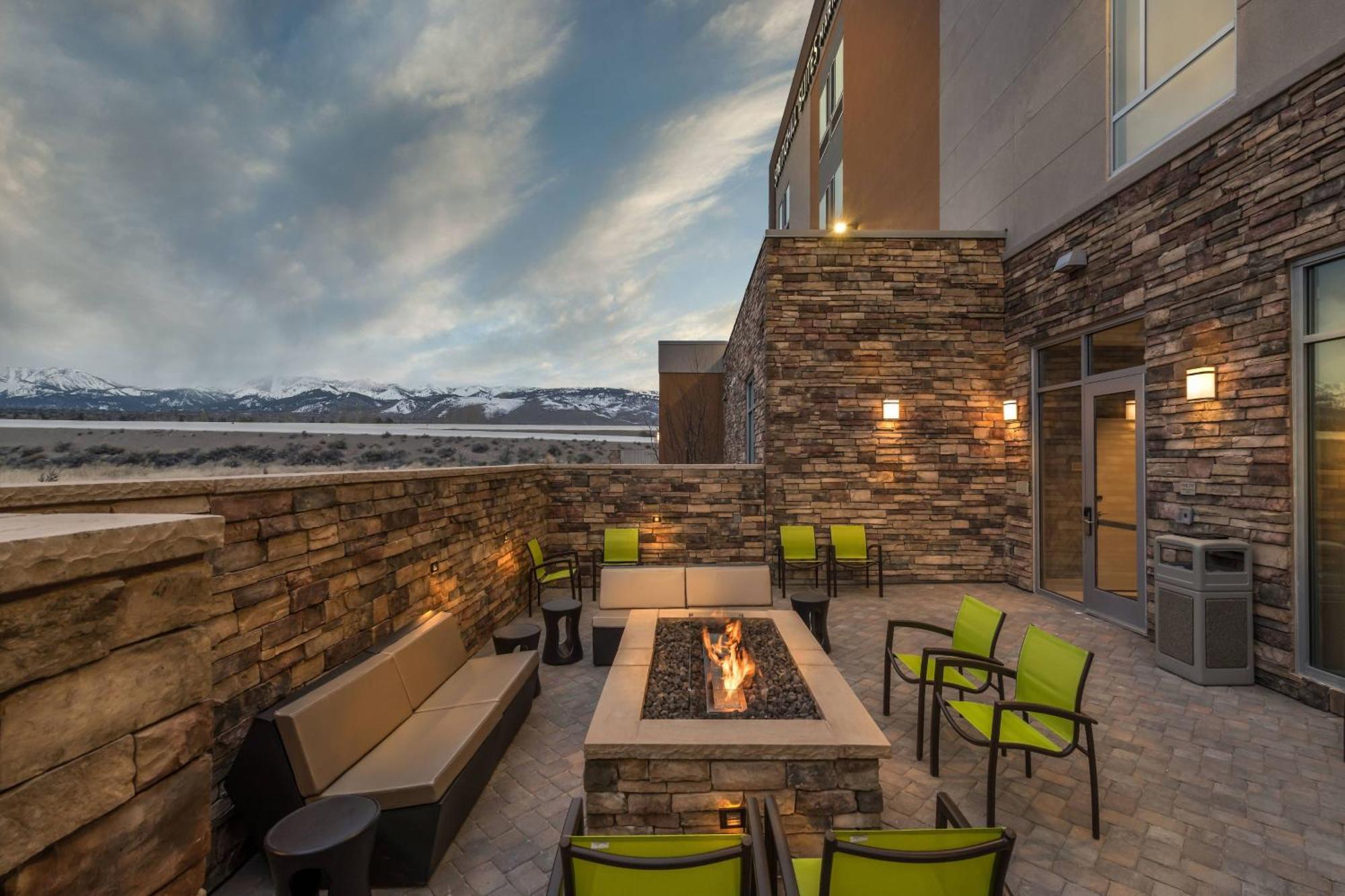 Springhill Suites By Marriott Reno Bagian luar foto