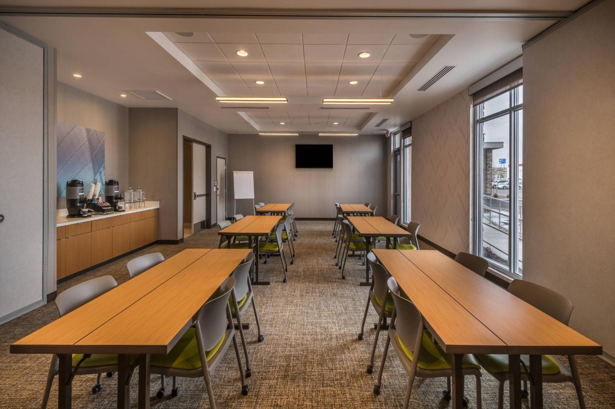 Springhill Suites By Marriott Reno Bagian luar foto